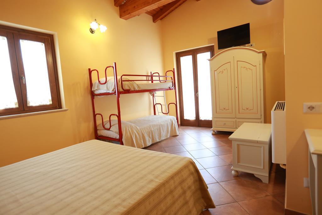 Agriturismo Ciociaro " Il Colle " Hotel Ristorante Чепрано Экстерьер фото