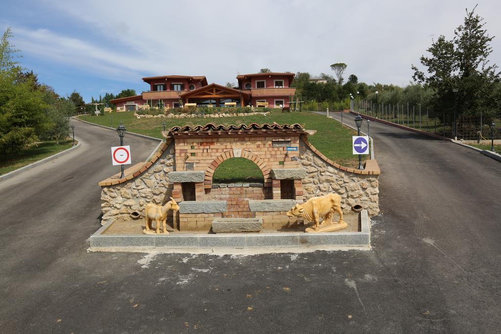Agriturismo Ciociaro " Il Colle " Hotel Ristorante Чепрано Экстерьер фото